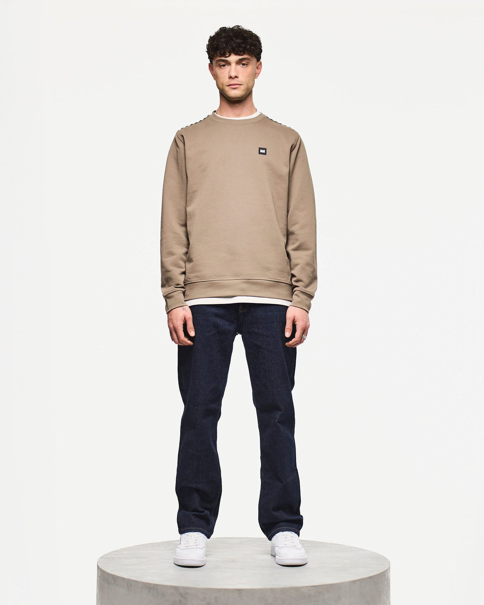 Weekend Offender Vega Sweat Tobacco