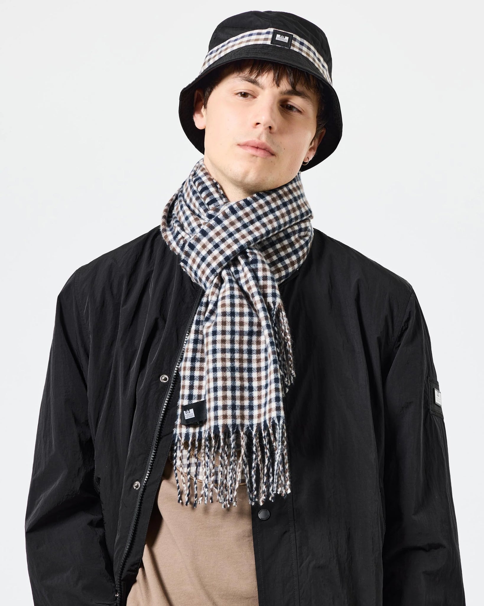 Weekend Offender Nurmagomedov Scarf Check